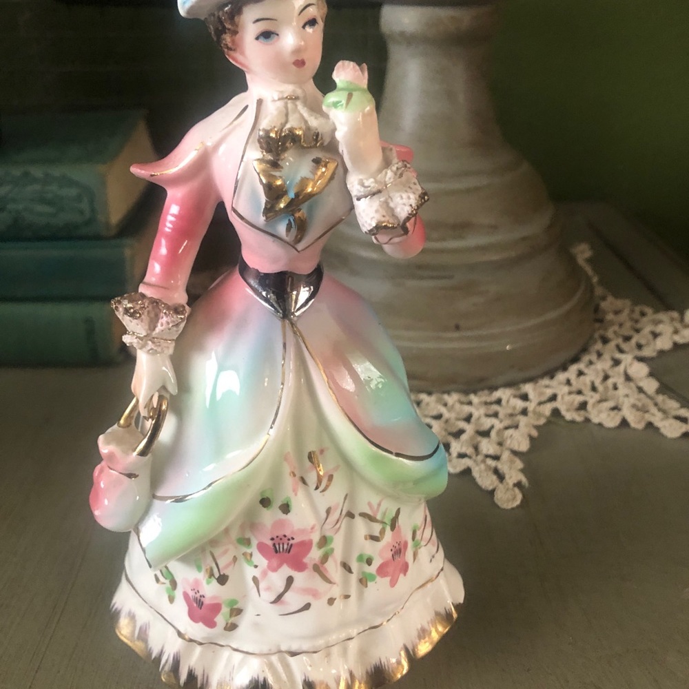 Vintage Figurine